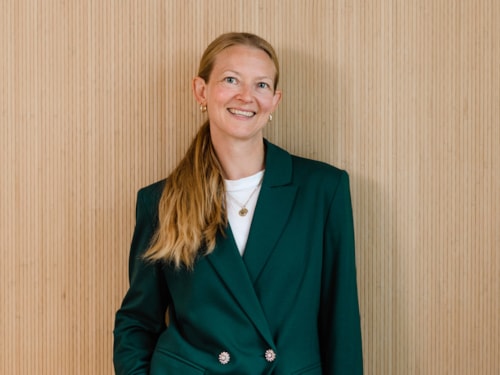 Half body portrait of employee Andrine Elgvang